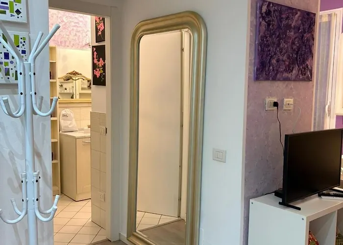 Lilla Apartment Milan